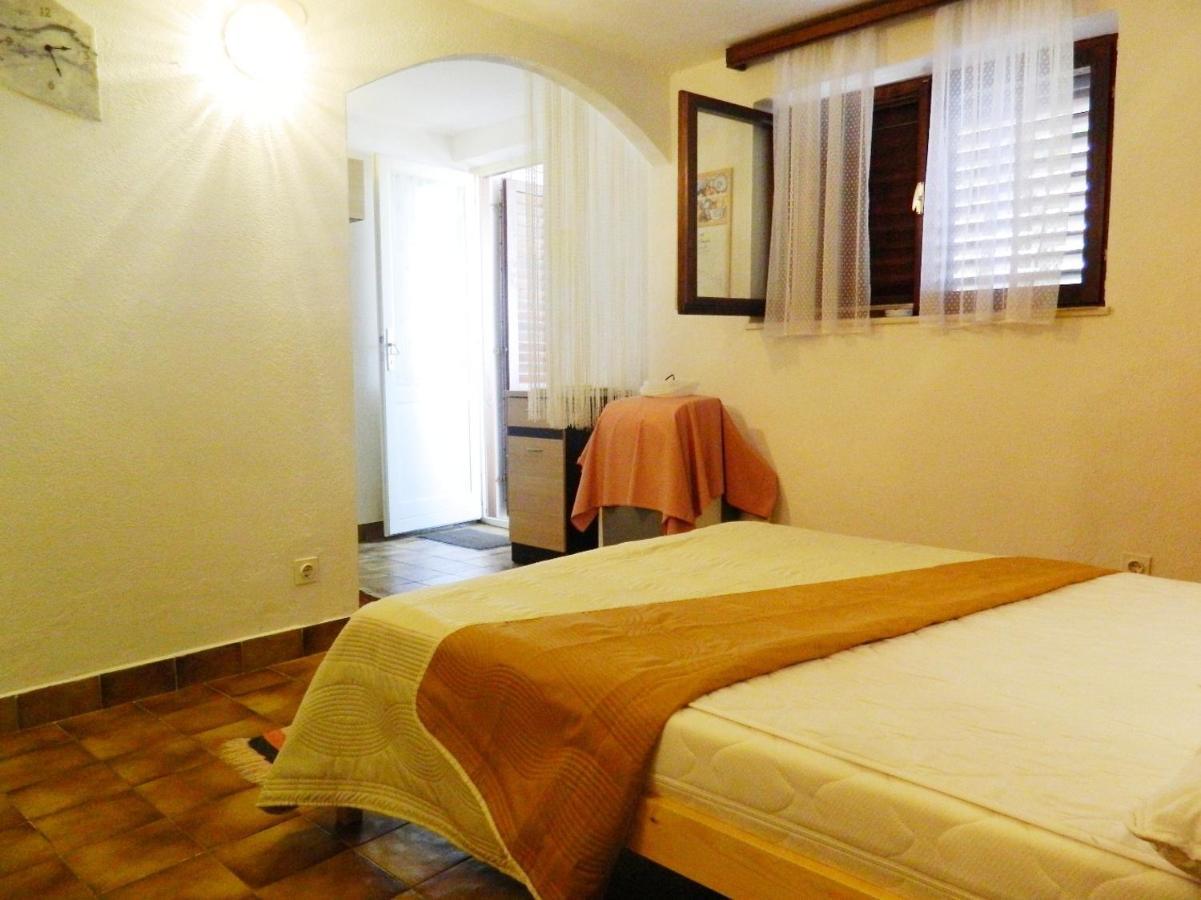 Apartament Ria 2 Baška Voda Zewnętrze zdjęcie